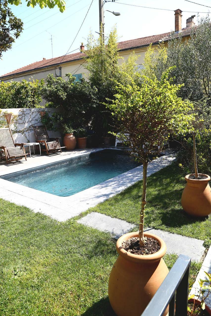 Maison D'Hotes "L'Atelier" อาวีญง ภายนอก รูปภาพ